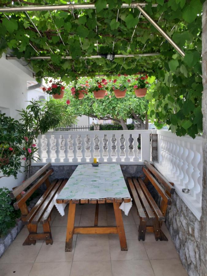 Apartmani Jozefina Omišalj Exteriér fotografie