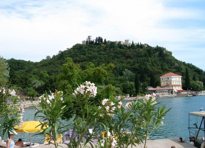 Apartmani Jozefina Omišalj Exteriér fotografie