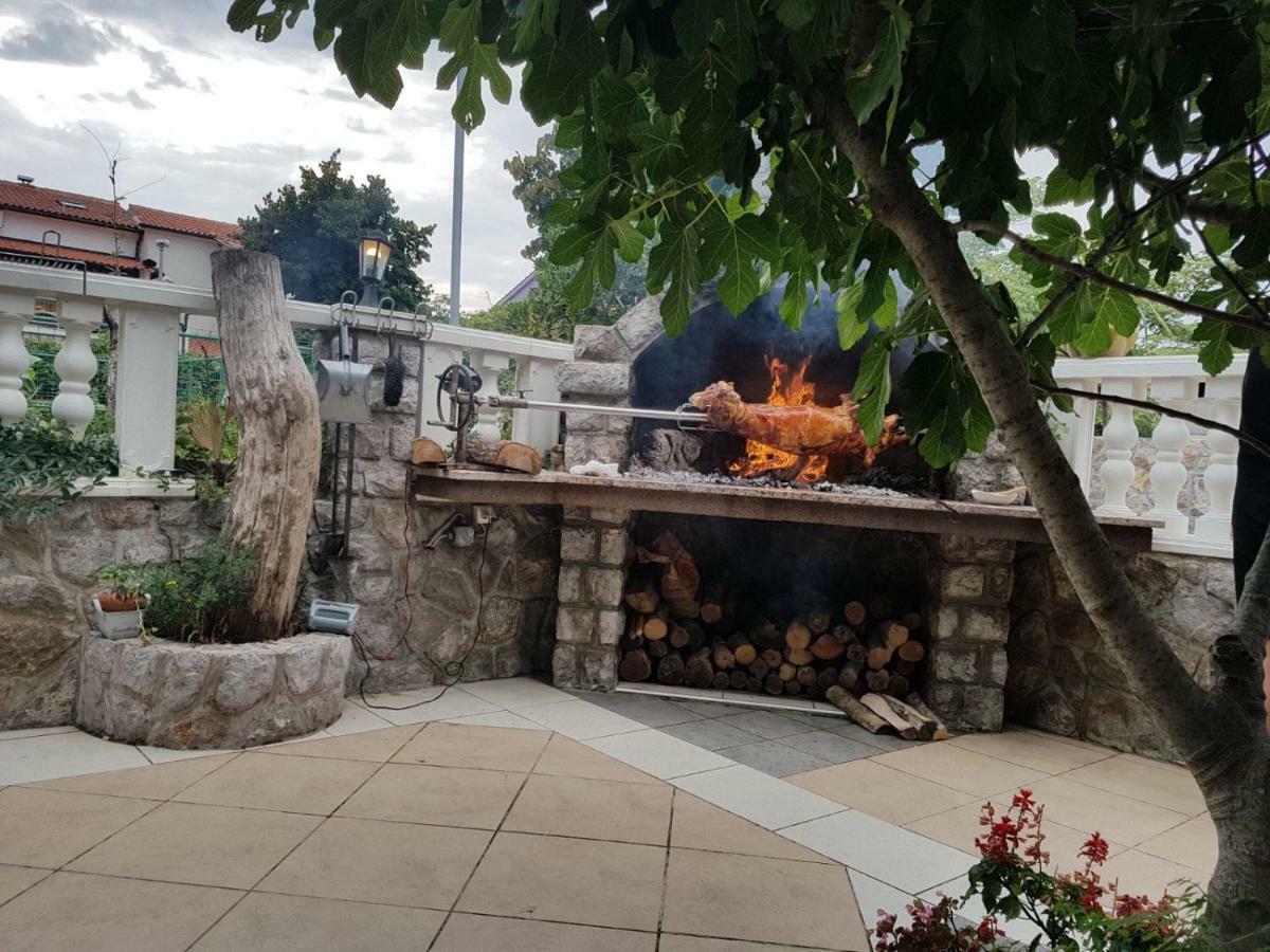 Apartmani Jozefina Omišalj Exteriér fotografie