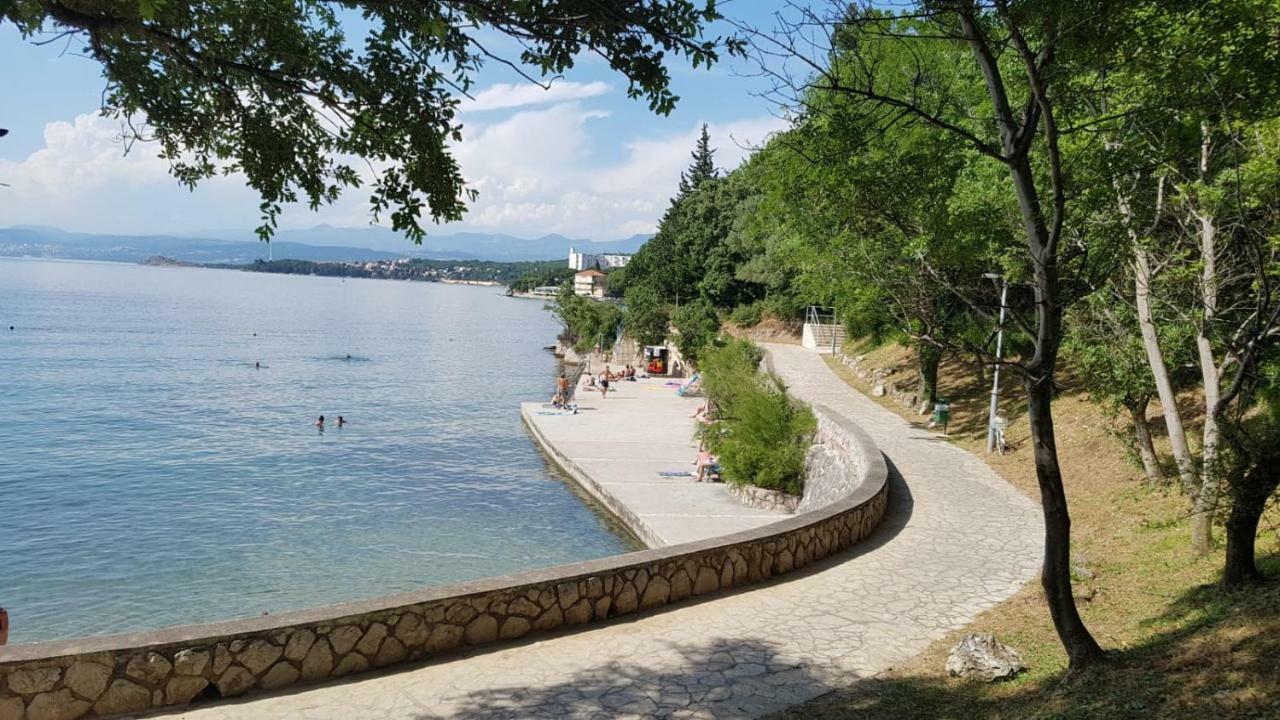 Apartmani Jozefina Omišalj Exteriér fotografie